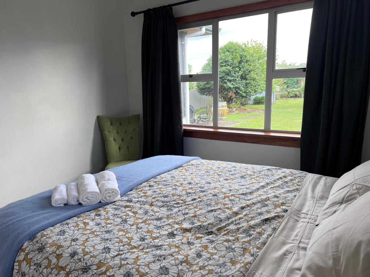Villa Peter'S Bach à Rotorua Extérieur photo