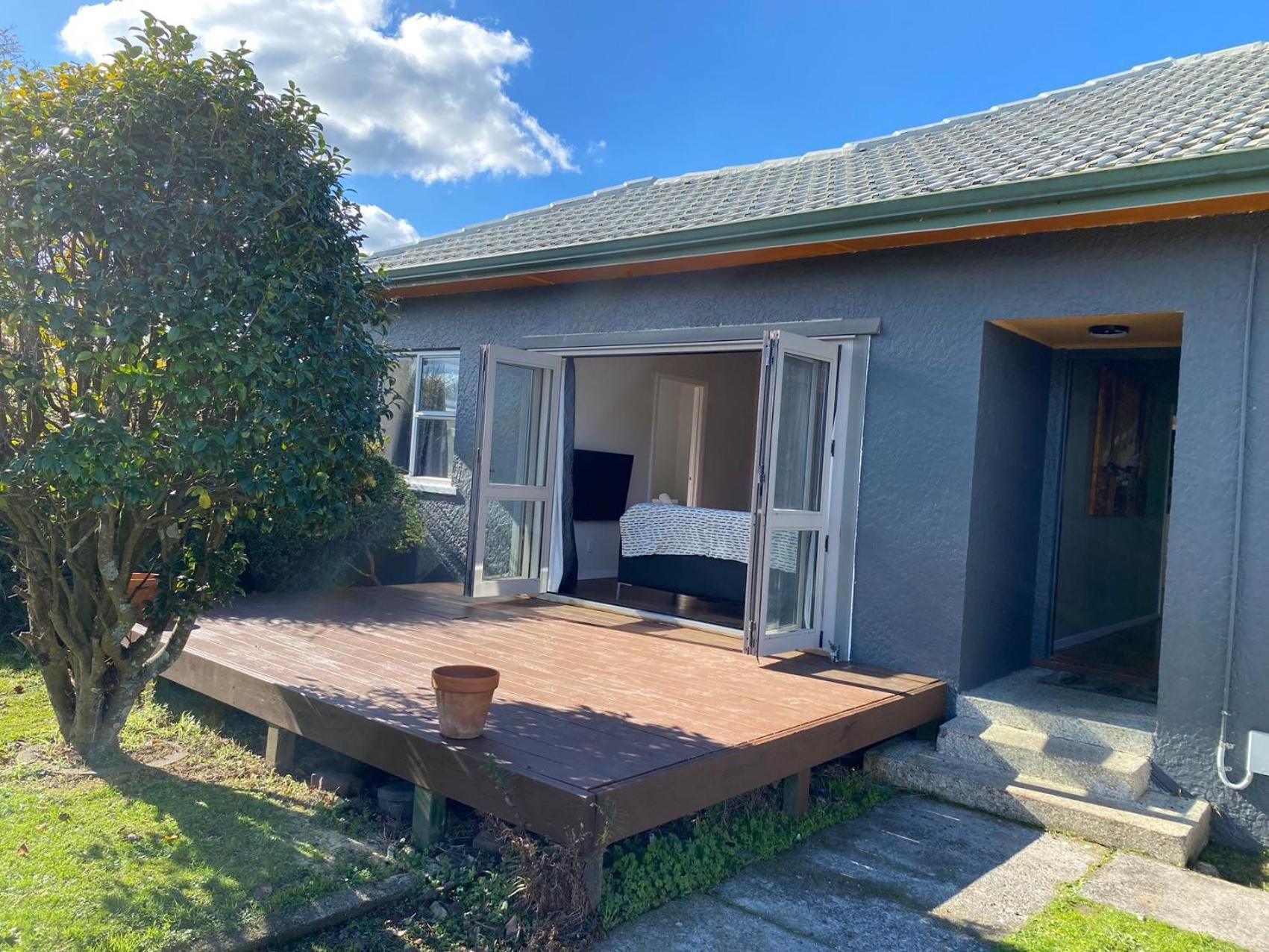 Villa Peter'S Bach à Rotorua Extérieur photo